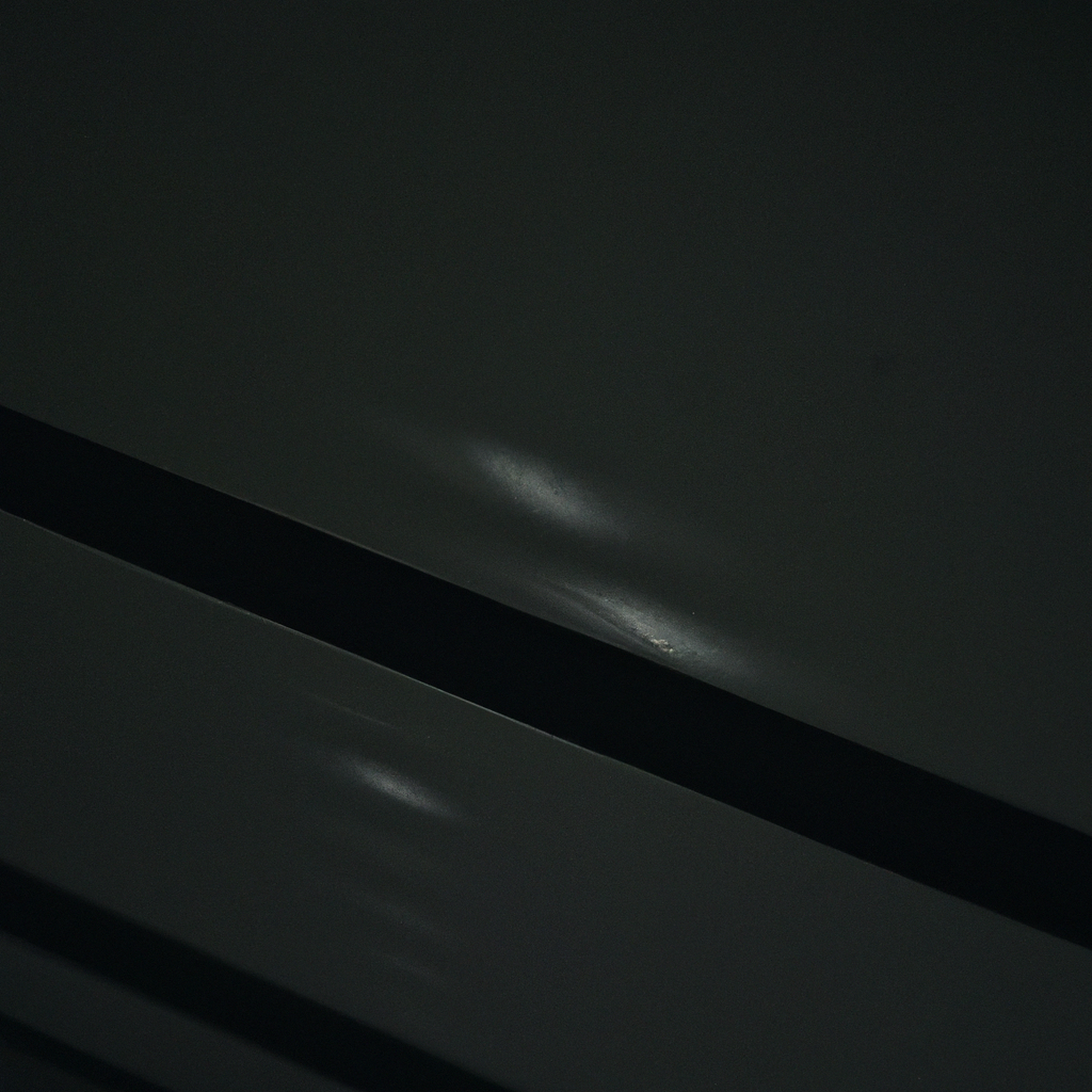 Proyecto editorial minimalista: modelo con trazo de luz sobre fondo gris